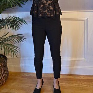 Van Heusen Pull On Stretch Ankle Pants Size 4 Regular